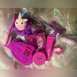 NEW: Self Care Relaxing Holiday Gift Set 11 ITEMS